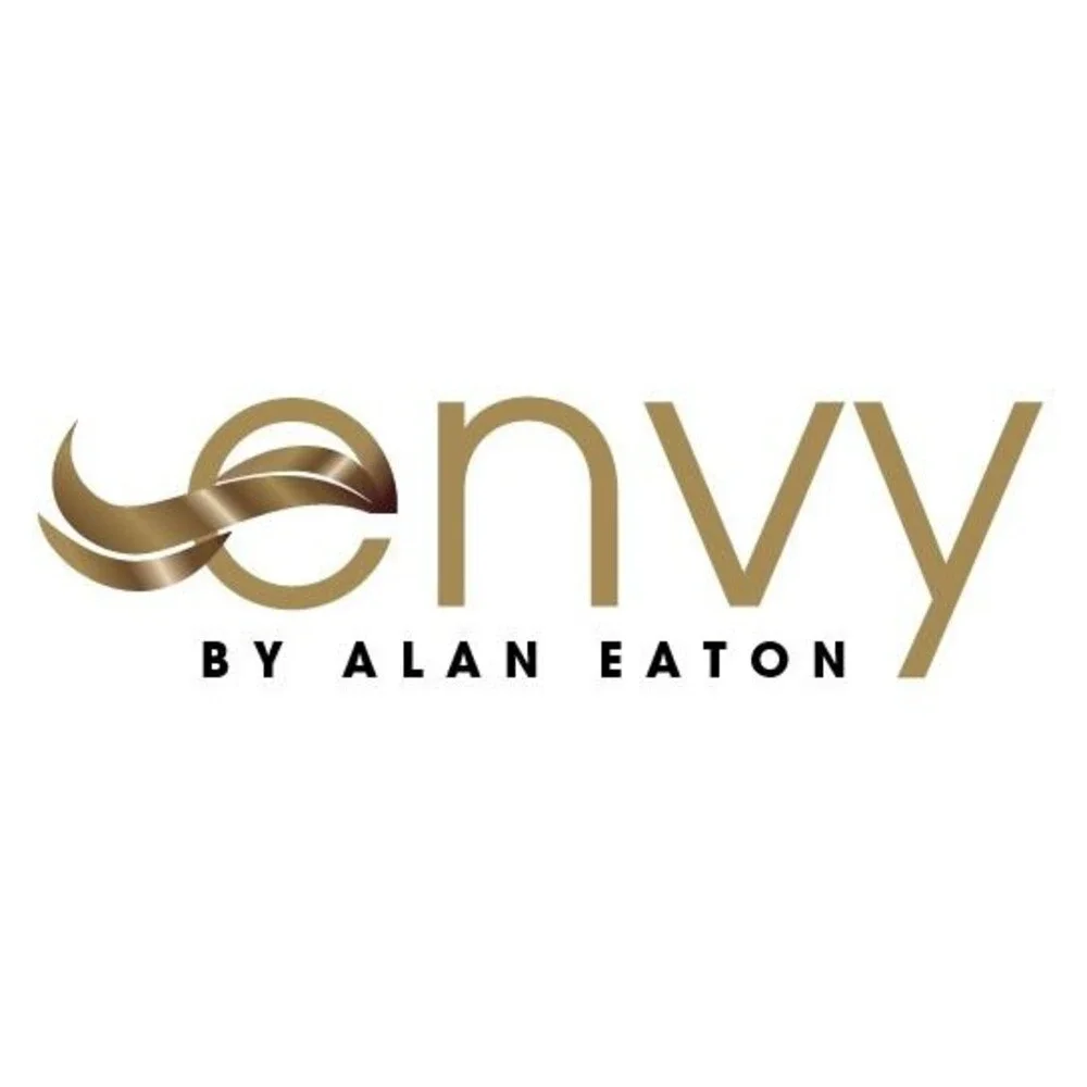 TANDI Wig by Envy, Envyhair Human Hair/Synthetic Blend, Medium Grey, NEW